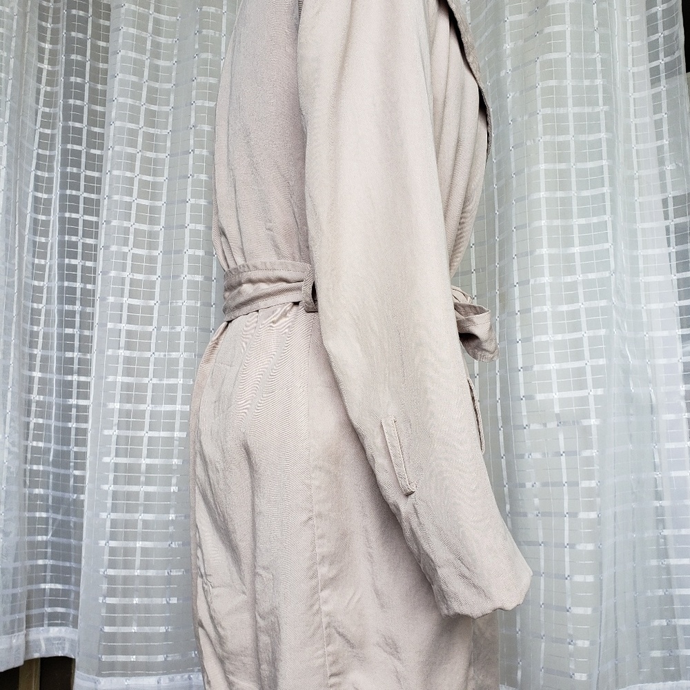 Spring Coat - image 7